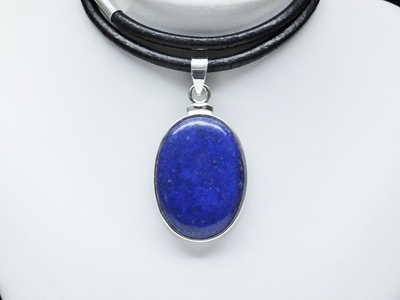 Zdjęcie Atramentowy wisior-wisior z pięknym lapis lazuli