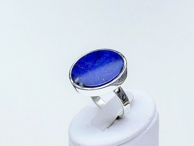 Zdjęcie Guziczek-pierścionek z pięknym lapis lazuli