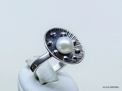 Zdjęcie Perła i kuleczki-pierścionek z perłą