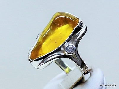 Zdjęcie Cukiereczek - pierścionek z pięknym  bursztynem
