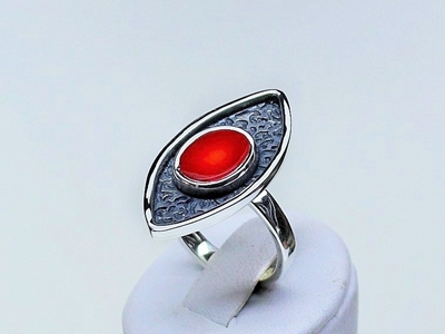 Zdjęcie Łódeczka - artystyczny pierścionek z koralem