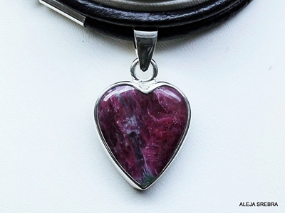 Zdjęcie Miłość - naszyjnik z rubinowym sercem