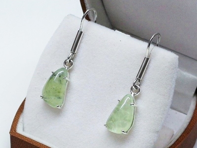 Zdjęcie Kolczyki srebrne z prehnitami