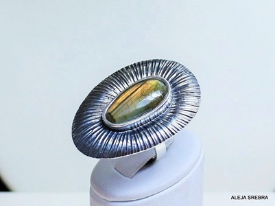 Zdjęcie Jeżyk -pierścionek srebrny ze złotym labradorytem