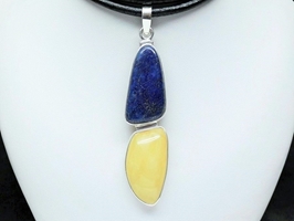 Celebryta-Wisior z bursztynem i lapis lazuli