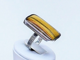 Tygrysek - stylowy pierścionek z pięknym kwarcem