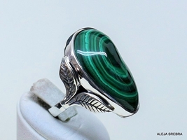 Zielone fale - pierścionek srebrny z malachitem
