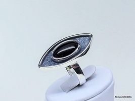 Łódeczka (czarny) - piękny pierścionek z onyksem