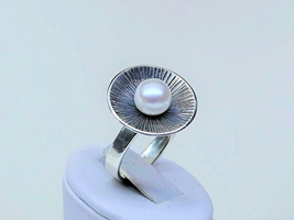 Słoneczko - pierścionek z naturalną perłąłą